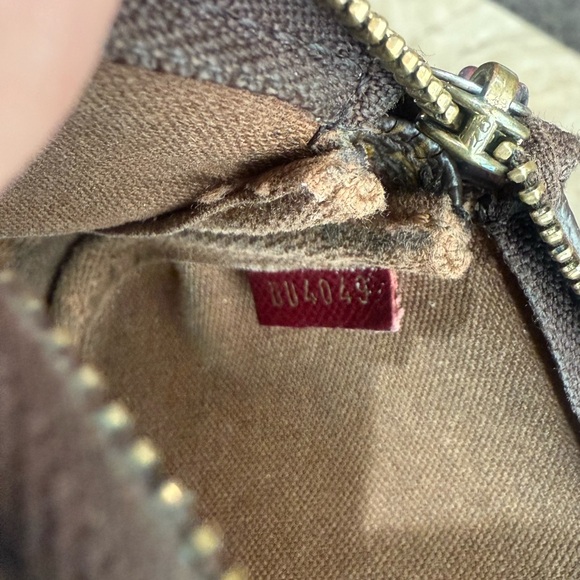 COPY - Authentic LV Mini Pochette Accessoires 5.5x3.5.08” - Picture 3 of 17
